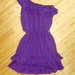 Violetinė puošni suknelė