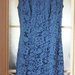Mėlyna gipiūrinė suknelė