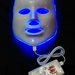 LED šviesos terapijos veido kaukė
