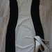 klasikine juodai balta suknele 