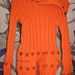 oranzinis megztinis