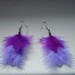 Violetinių plunksnų auskarai 