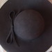 Stradivarius skrybėlė (plačiabrylė)