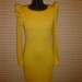 Ryškiai geltona suknelė