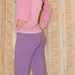 Violetinės sportinės kelnės