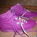 Violetiniai sportiniai batai