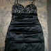 juoda mini suknele