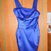 ryški ypatinga mėlyna suknelė