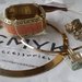 CMYK accessories: kaklo papuošalas