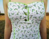Retro suknelė klostuota žaliai balta gėlėta