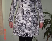 Išskirtinis leopardinis pavasarinis paltukas