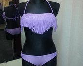 Violetinis maudymosi kostiumelis su kutais