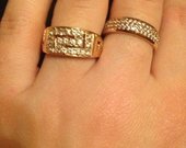 Auksinis moteriškas žiedas