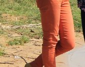 orandžinės kelnės