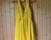 Ryški geltona suknelė / AMISU 
