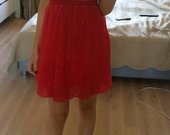 Raudona Sisley suknele