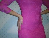 Neoninė suknelė su gipiūru