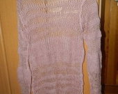 rausvas megztinis