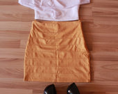 Smėlio spalvos sijonas