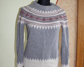 siltas kaledinis megztinis