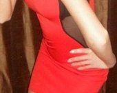 raudona trumpa suknelė