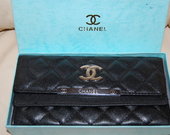 Chanel pinigine su dezute