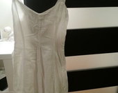 Lininė balta suknelė