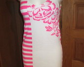 Rožinė balta dryžuota suknelė