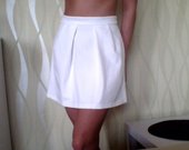 Baltas bershka sijonas