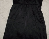 Vila juoda suknelė