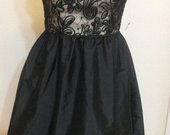 Trumpa kokteilinė juoda suknelė su kišenėm M