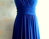 Mėlyna ir ryški proginė suknelė