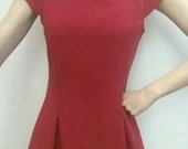 Nuodėmingai raudona suknelė