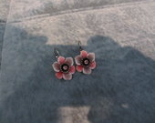 Metaliniai auskarai "gėlytės"