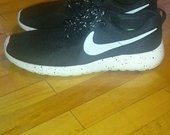 Nauji Nike Roshe Run kedukai 40dydzio