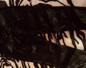 juodos odines kelnes