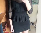 Maža juoda suknelė 