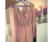 Nauja Lipsy puosni trumpa svelniai rozine suknele