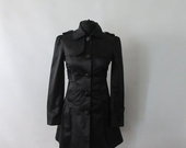 Juodas kokybiškas paltas rudeniui/pavasariui