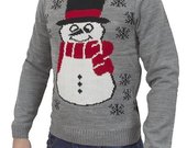Klasikinis kalėdinis megztinis su besmegeniu