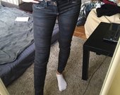 Nedaug nešioti džinsai