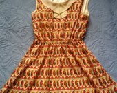 Plunksnų rašto suknelė