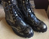 Nauji military stiliaus batai