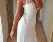 Balta ilga suknele