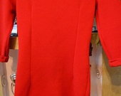 Raudona trumpa suknelė