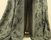 Louis Vuitton pilkas šiltas šalikas