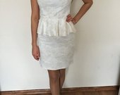 Balta peplum suknelė