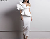 Suknelė, balta, su etikete, peplum modelio