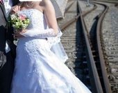 Elegantiška vestuvinė suknelė