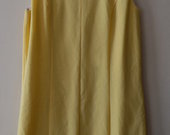 Šviesi vasariška geltona suknia